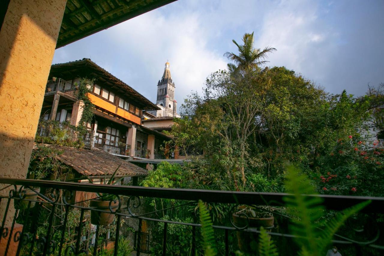 Hotel La Casa De Piedra Куэтсалан-дель-Проґресо Екстер'єр фото